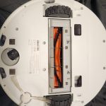 10X Vacuum Robot Xiaomi תמונה מתחת עם המברשות